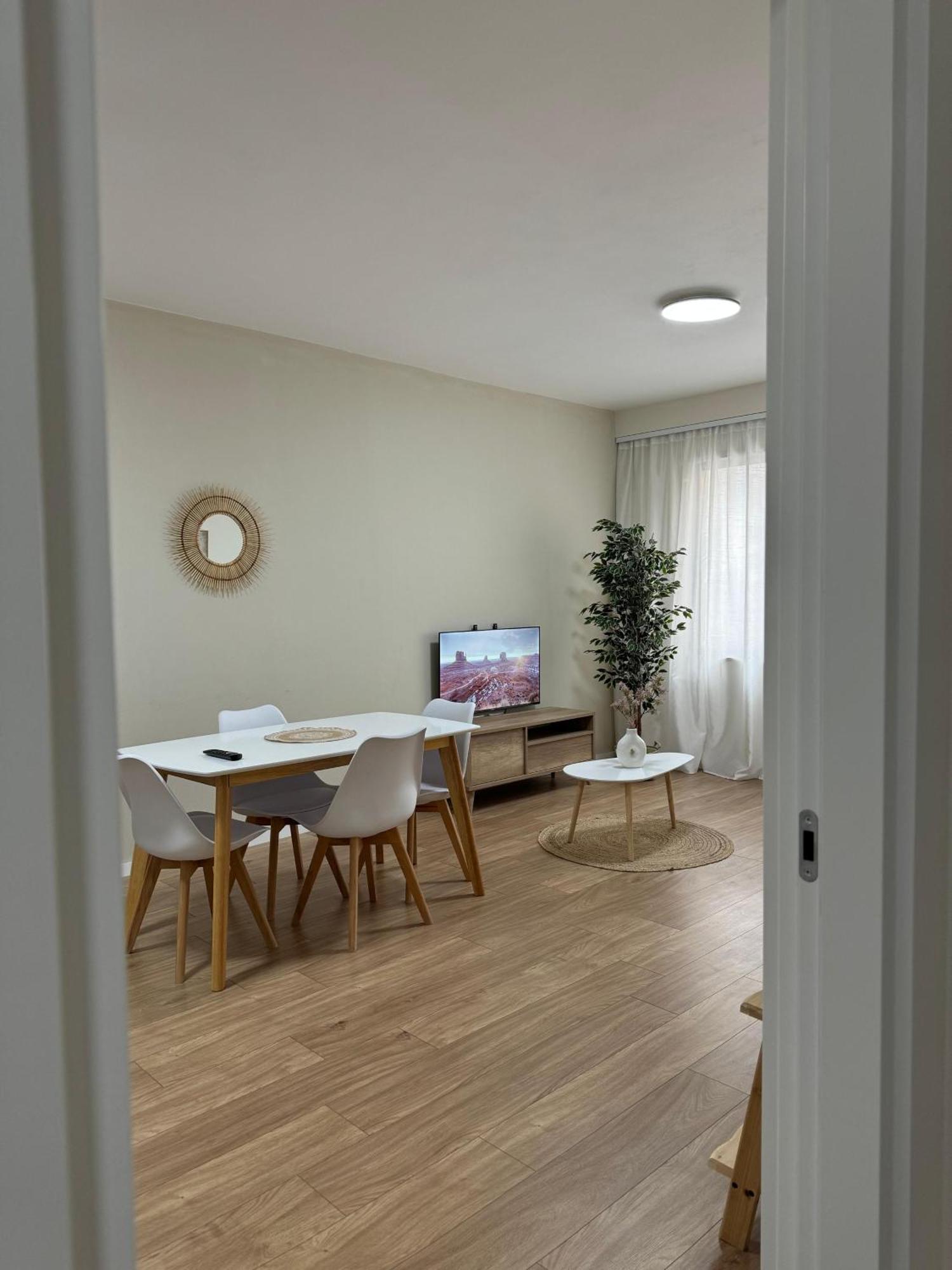 Denny's Lincoln Center Apartment Tirana